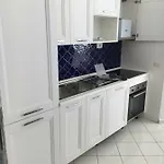Marilu Vacation In Apartment *