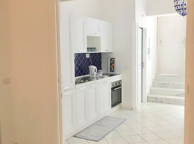 Marilu Vacation In Appartement *