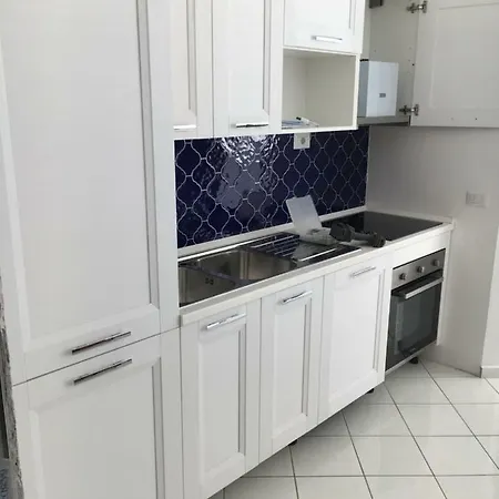 Marilu Vacation In Apartman *